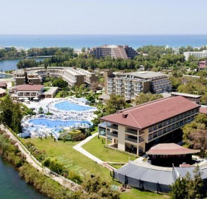 OTIUM FAMILY ECO CLUB SIDE